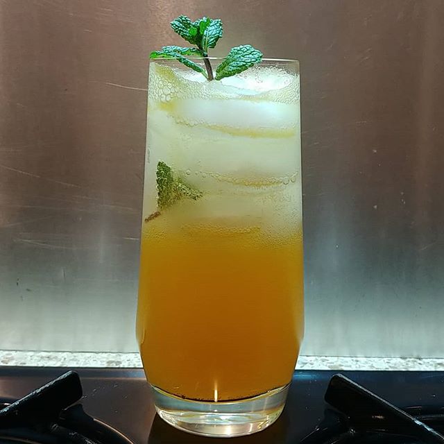 Unnamed drinky drink
Calamansi and lemon juice, flor de cana gran reserva, goslings 151, soda water, ice, mint sprigs

Calamansi, lemon and mint from our garden.